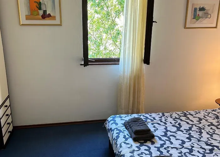 Nona - 200M From The Beach