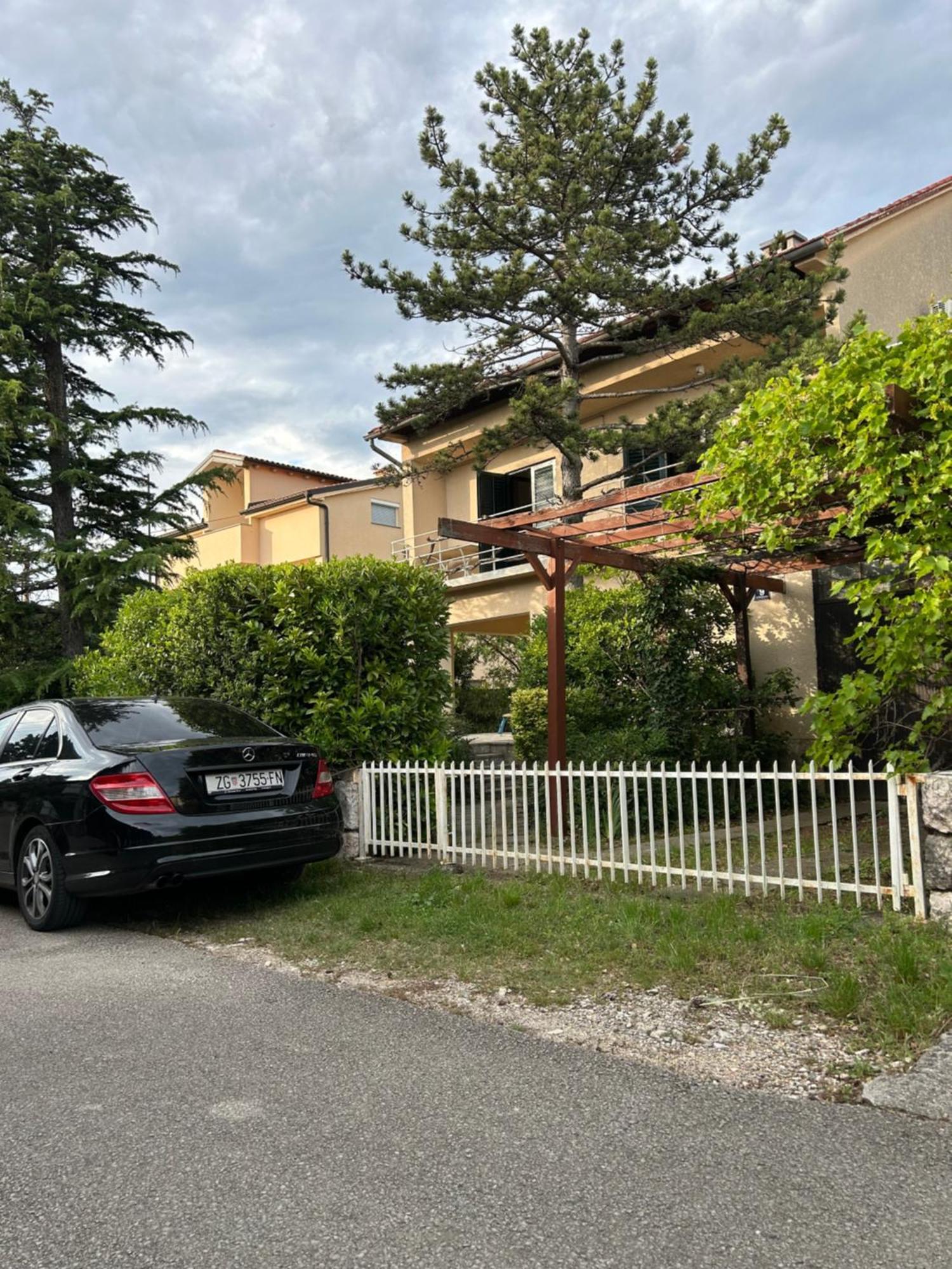 Apartment Nona - 200m From The Jadranovo