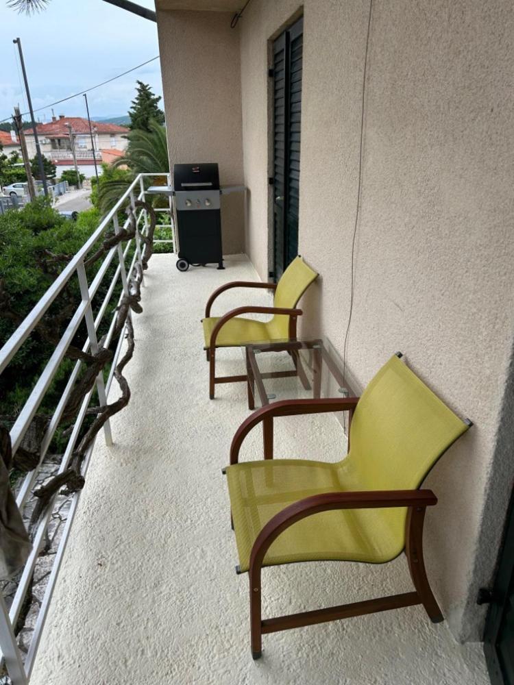Nona - 200m From The Apartment